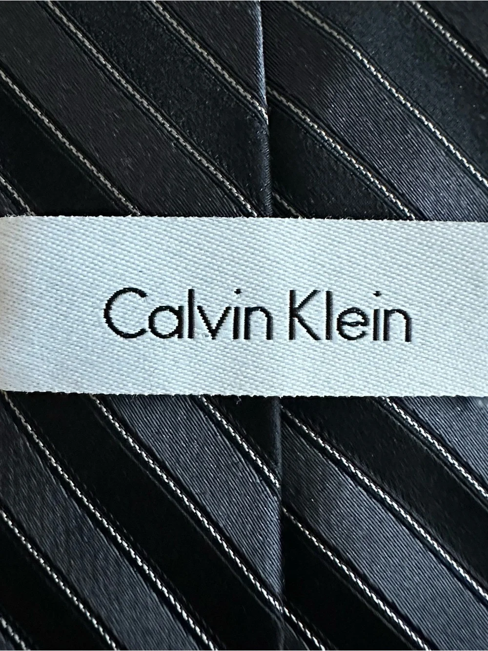 Calvin Klein Men Classic Elegant Black & Gray Pinstripe Silk Formal Business Tie